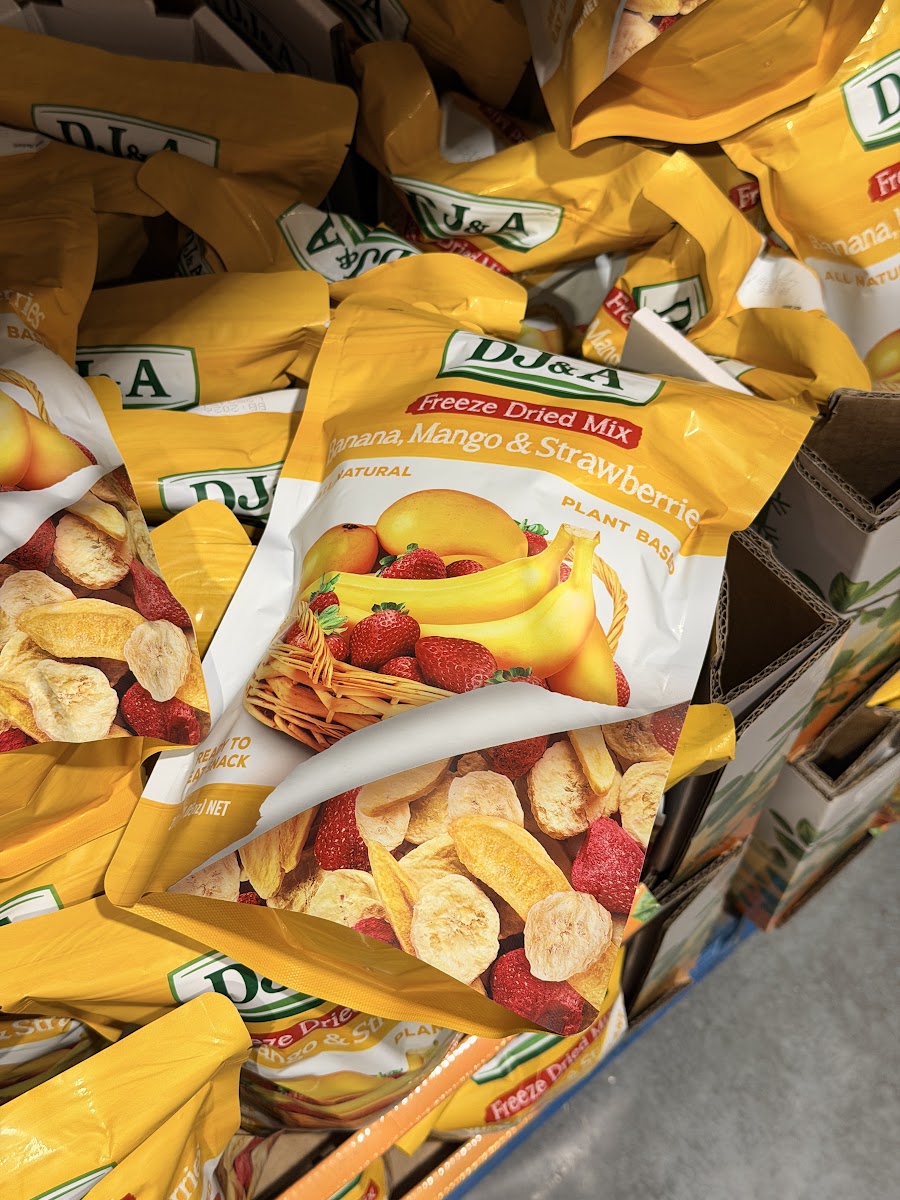 DJ&A Freeze-Dried Fruit Mix