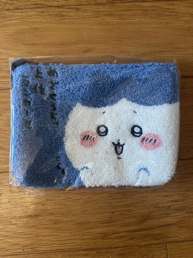 Chiikawa Sagara 3-Pocket Pouch (Hachiware)