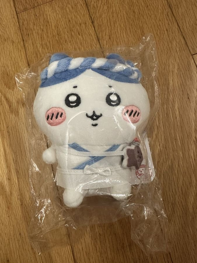 CHIIKAWA 吉伊卡哇壽司 坐姿迷你毛公仔（小八）