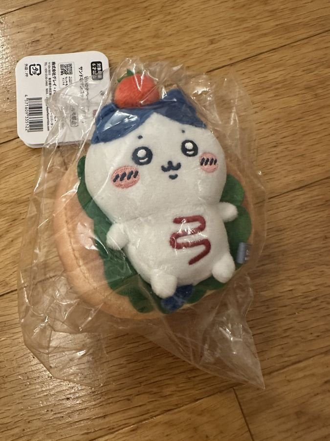 CHIIKAWA 吉伊卡哇麵包店 三文治公仔掛飾（小八）
